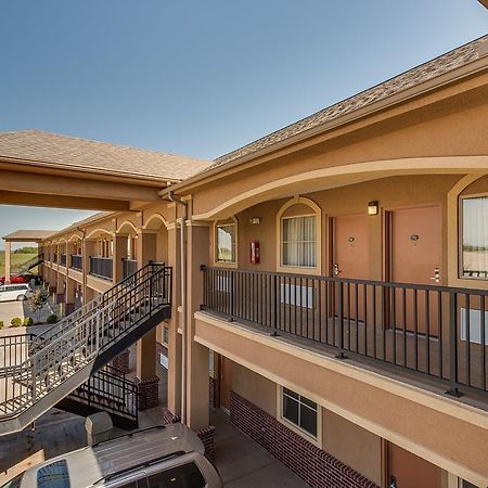 Executive Inn & Suites Cushing Екстериор снимка