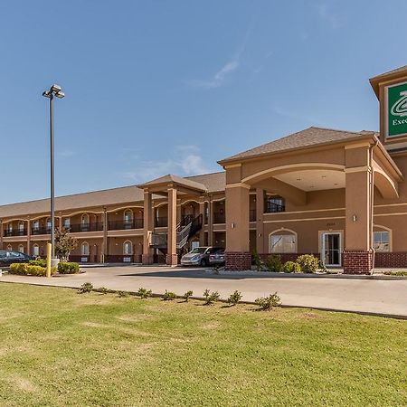 Executive Inn & Suites Cushing Екстериор снимка
