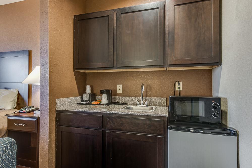 Executive Inn & Suites Cushing Екстериор снимка