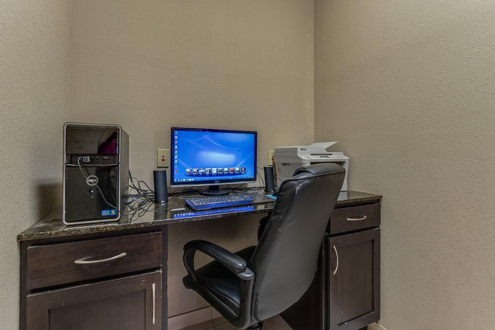 Executive Inn & Suites Cushing Екстериор снимка